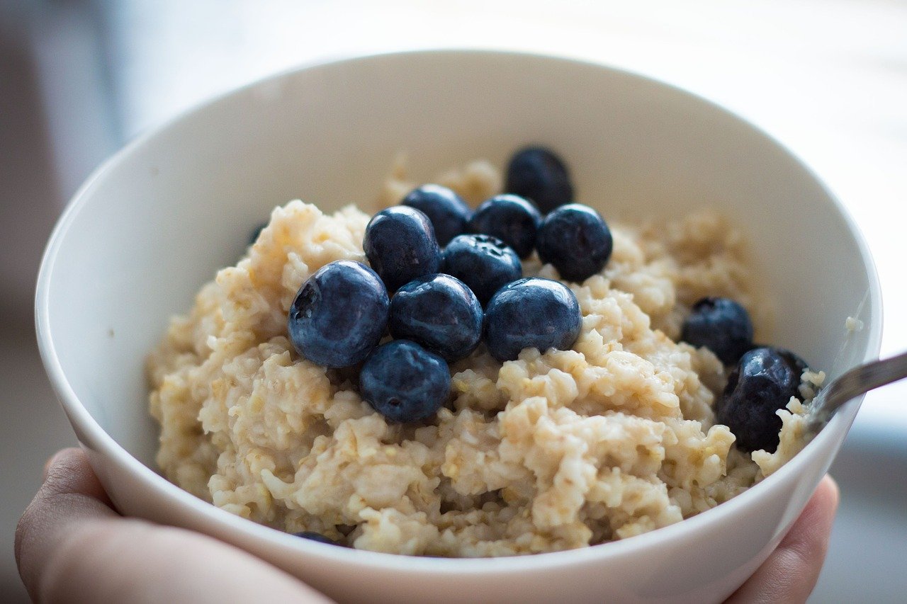 Oatmeal is Safe and Healthy For Your Dog