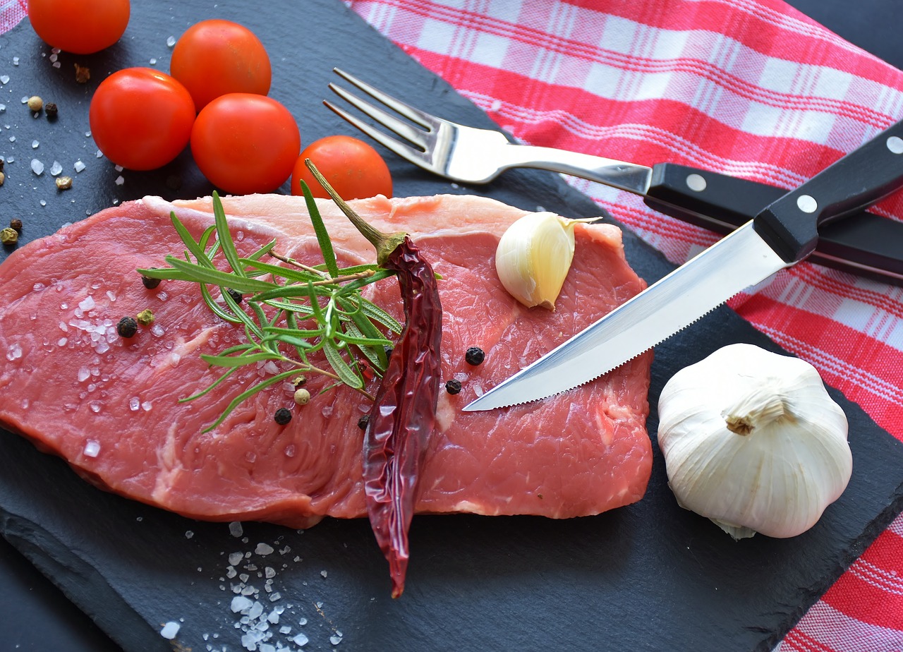 Raw Meat & Fish Can Be Bad For Your Dog